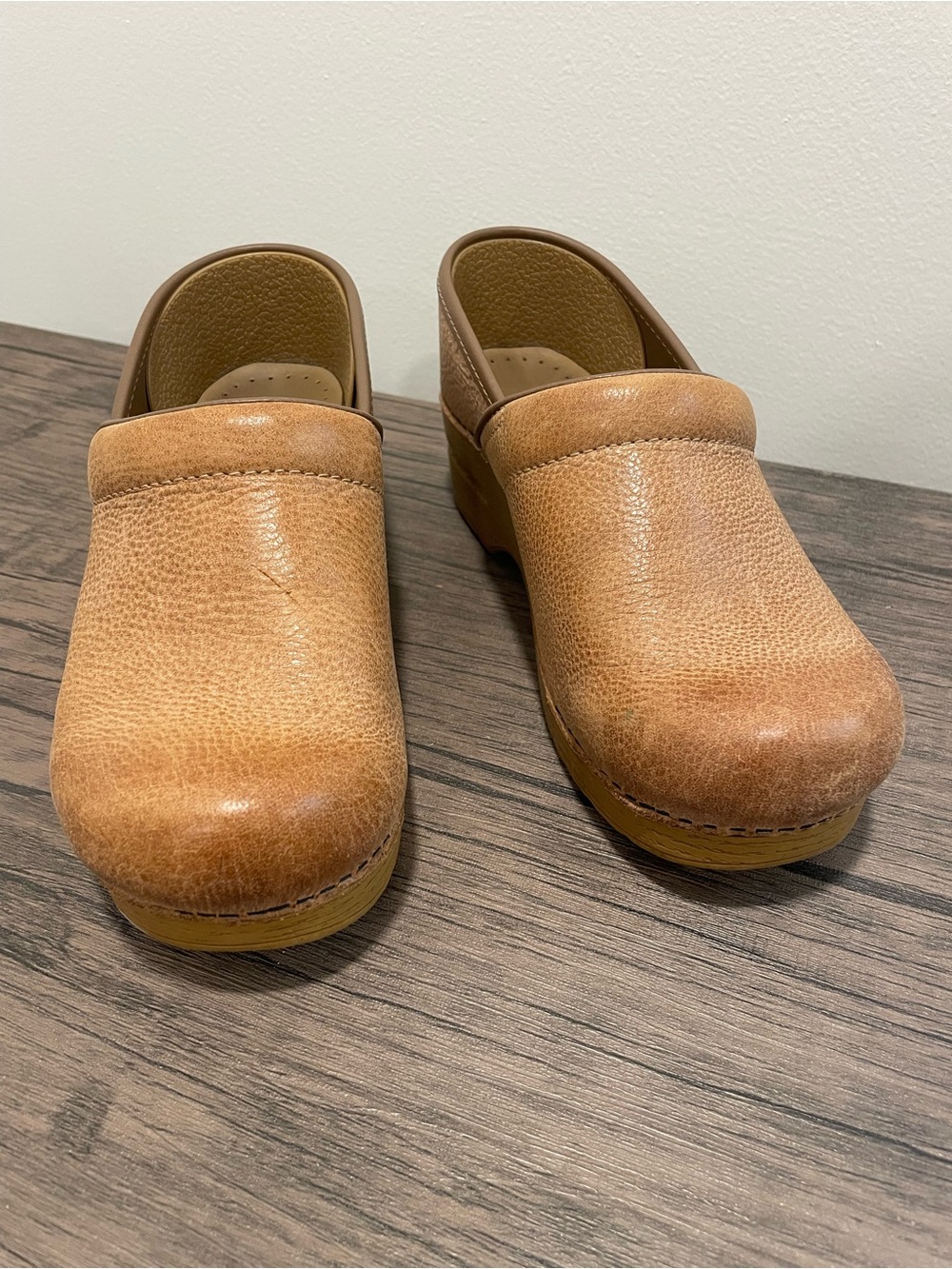 Wide Dansko Women's Slip-On Leather Clog in Honey Tan - Picture 2 of 11